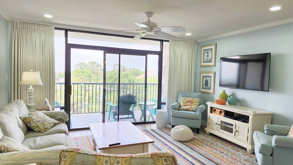 North Litchfield Beach Condo | Retreat 514 - 2nd Row, Great View, Pool, Ocean!