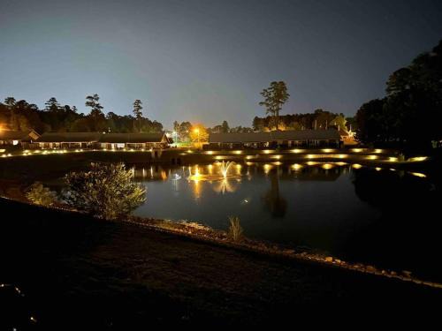 Longview House | Retreat at Premier Parks