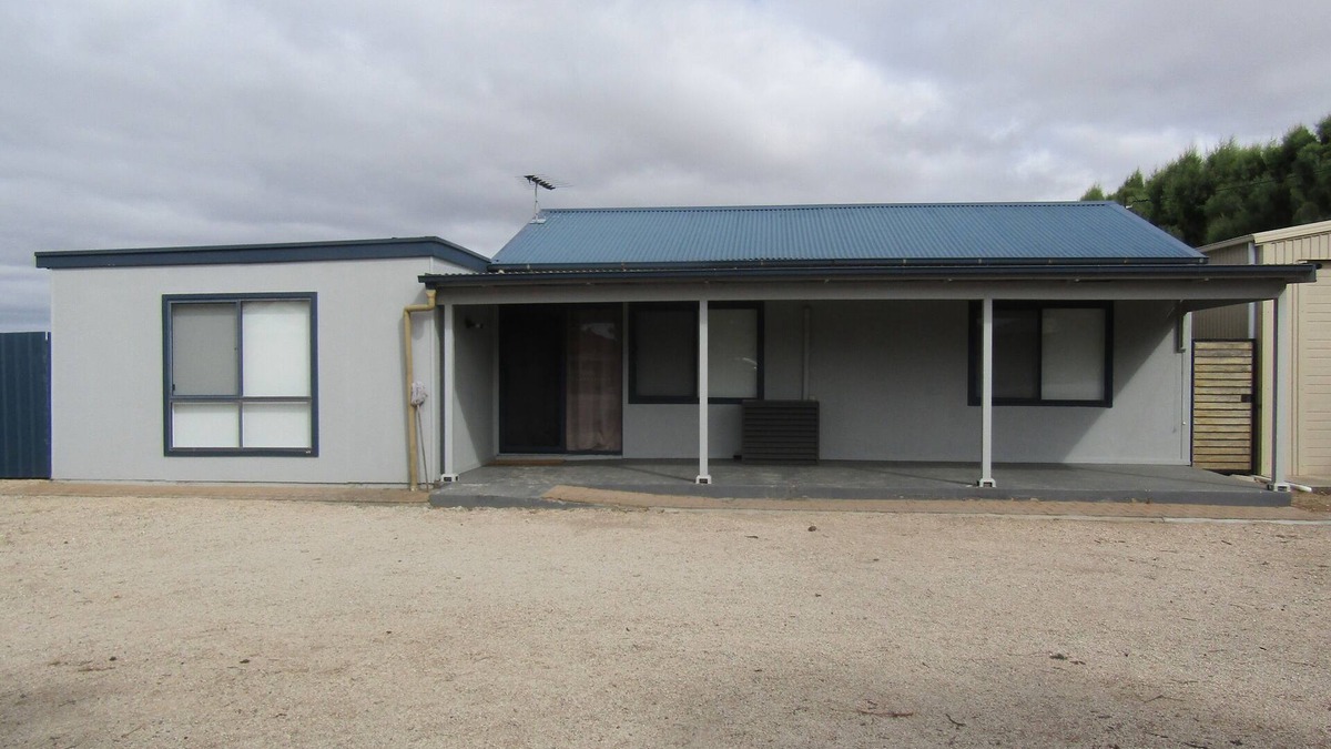 Port Vincent House | Retreat on Talbot - short walk to shops, pub and beach - Off Peak Special!