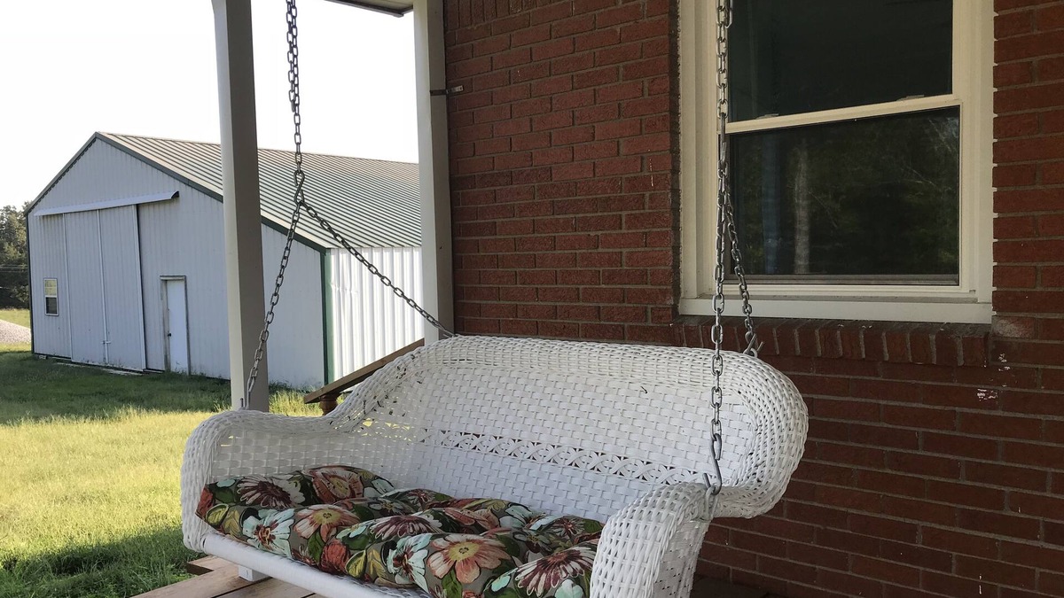 Grantsburg House | Retreat, Relax, Refresh in this cozy country home. Dixon Springs Cabins