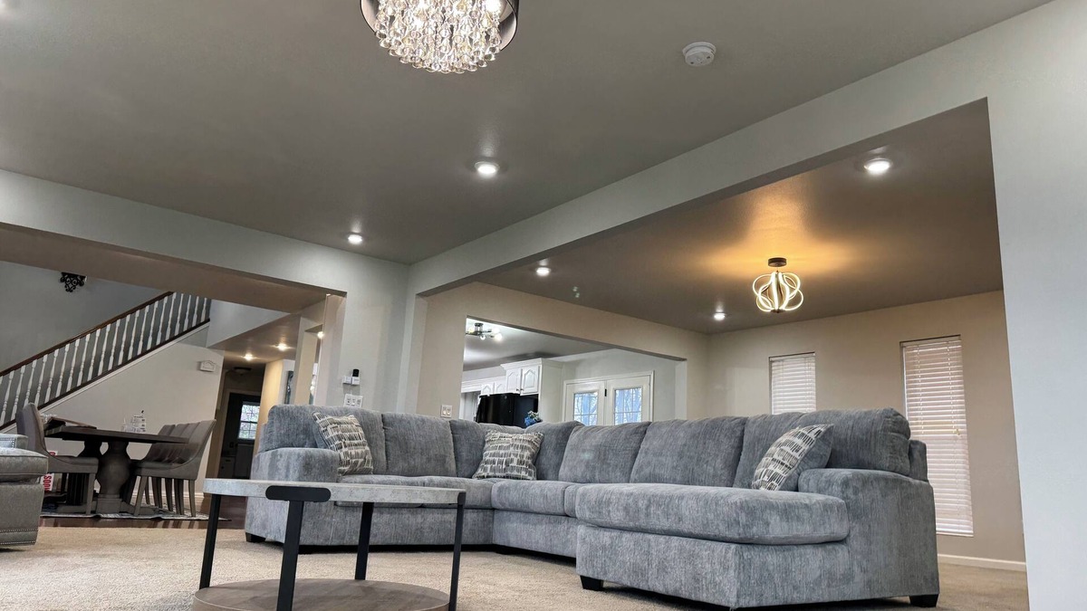 Winslow House | Retreat to the Peak