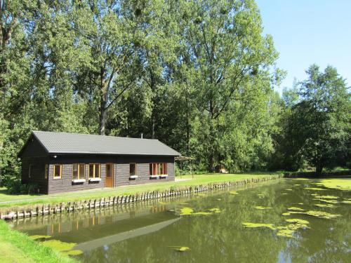 Braibant House | Retreat with Ponds, Braibant