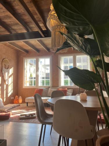 Lith House | RetreatHouse