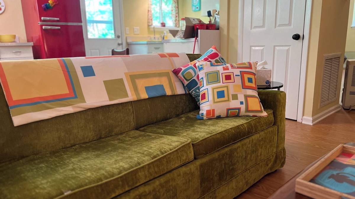 Chapel Hill House | Retro 1-bedroom duplex in quiet Chapel Hill neighborhood