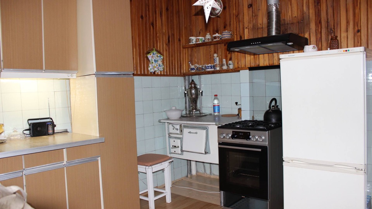 Fabryczna House | Retro Ferienhaus im Ostalgiestil mit Großem Garten in Parknähe