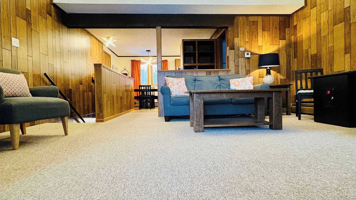Bessemer Villa | Retro Summer Getaway I Alpen Villas at Powderhorn Mountain