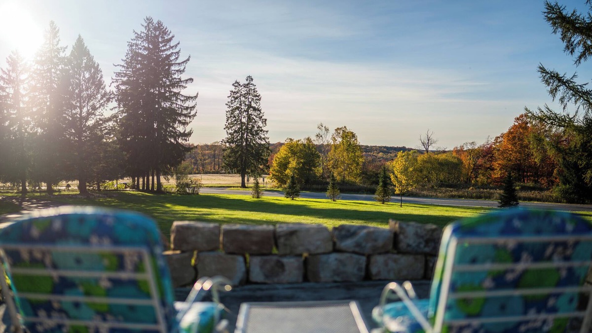 Kane House | Retro vibe 4-BR house on 14 acres near uptown Kane with bike/ski trail access
