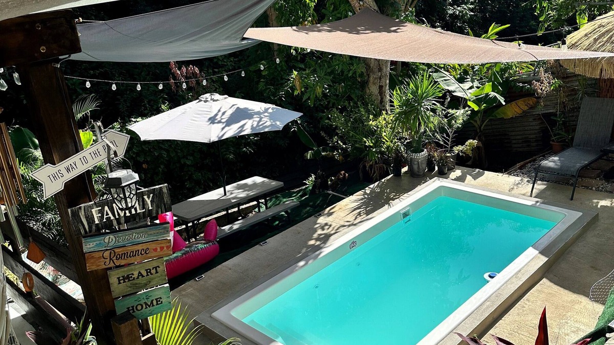San German Apartment | Retro-Vintage Apartment 15 min from the beach and the second oldest city in PR