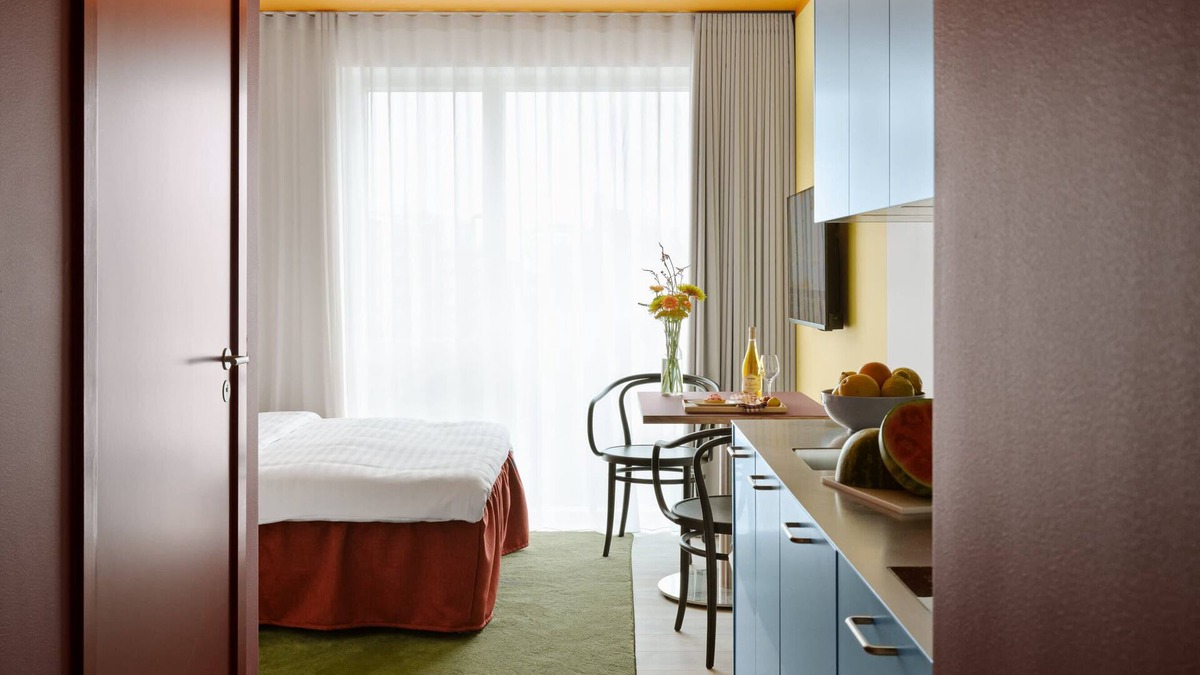 Amager Apartment | Retro, whimsical studio for 2 in Amager
