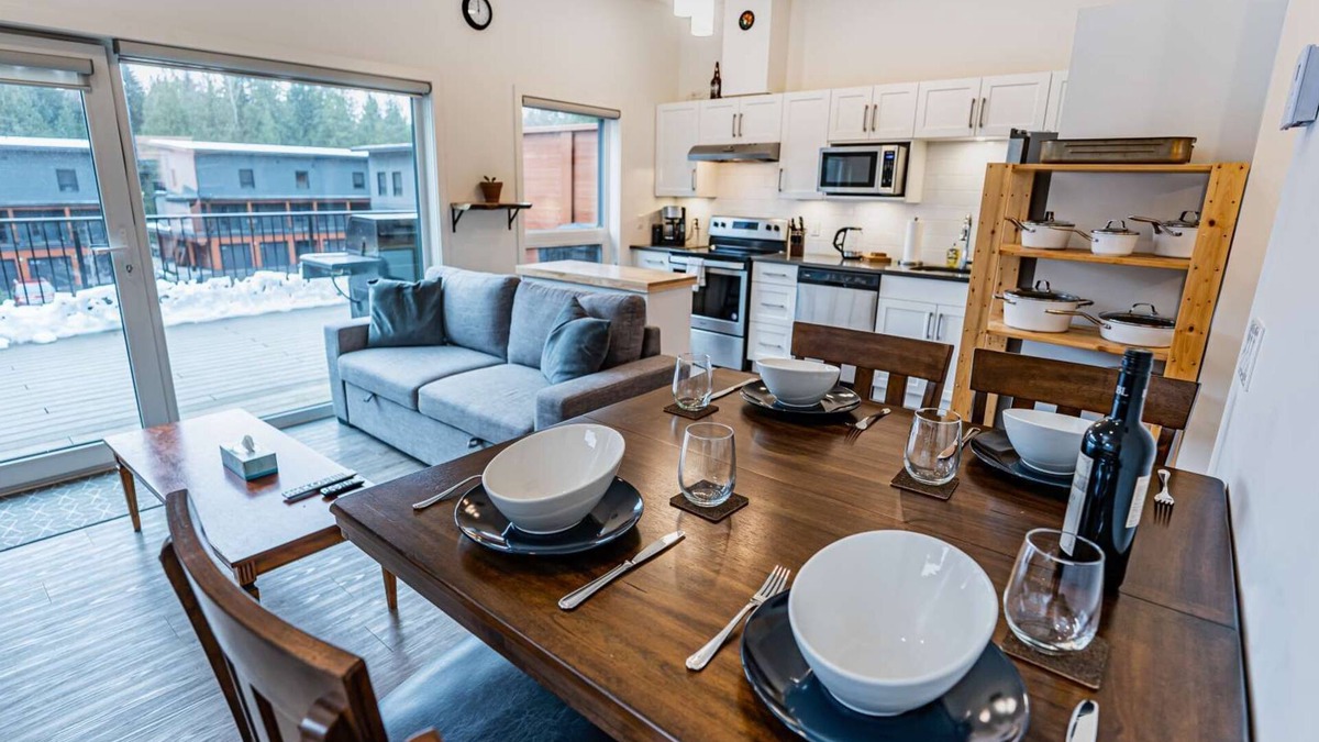 Revelstoke Condo | Revelstoke - Niska's Den