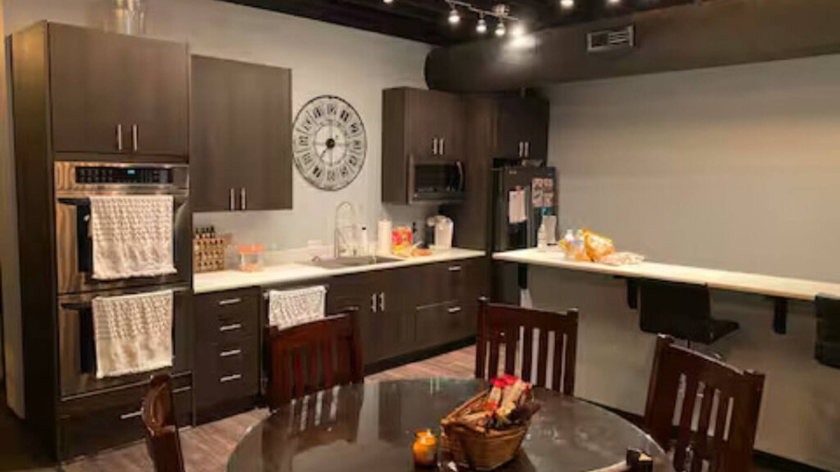 Aberdeen Condo | Revive Loft