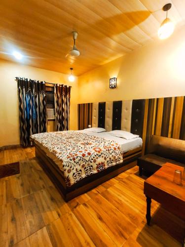 Amritsar Hotel | Revoli Inn Hotel JUST 5 MIN FROM GOLDEN TEMPLE