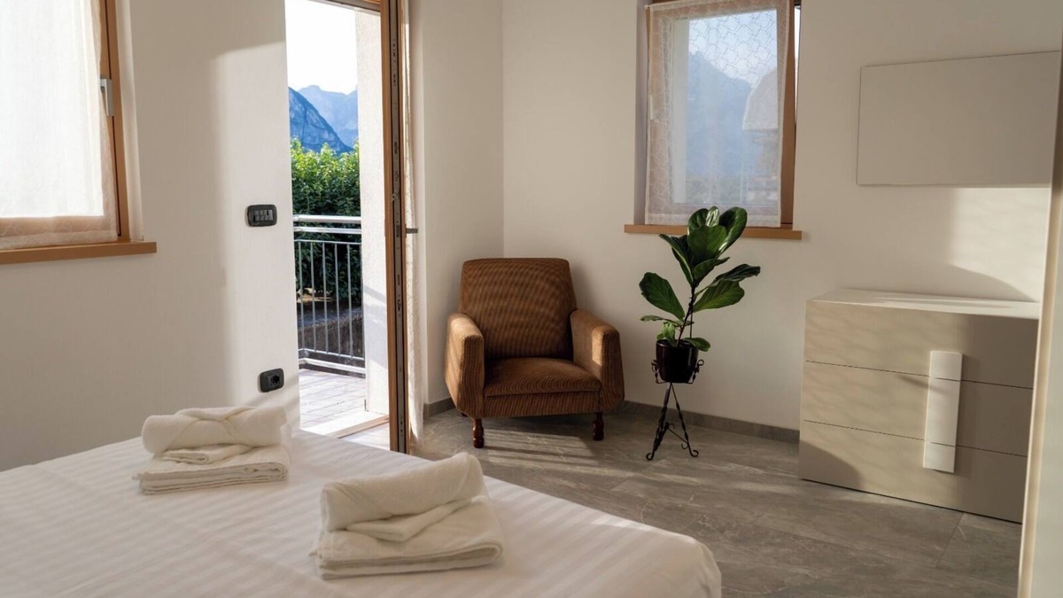 Lavis Apartment | Rey residents