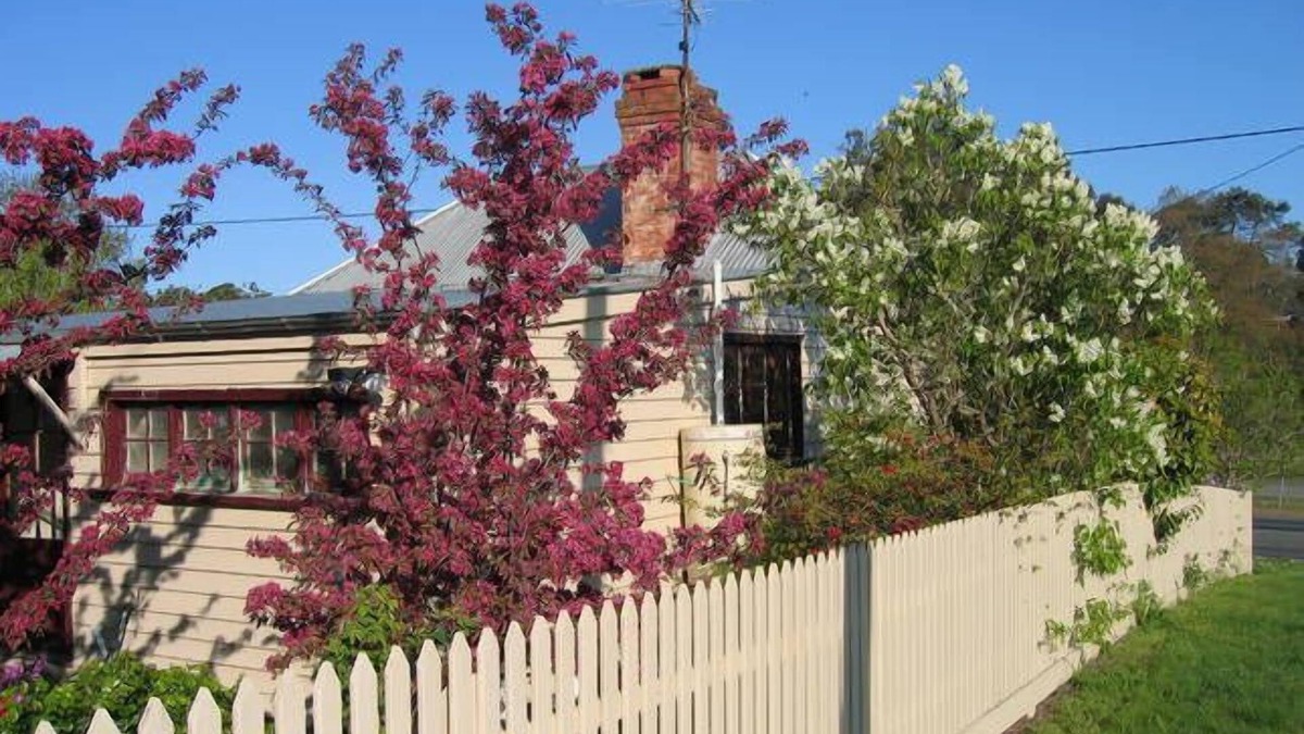 Woodend House | Reynolds Cottage Woodend