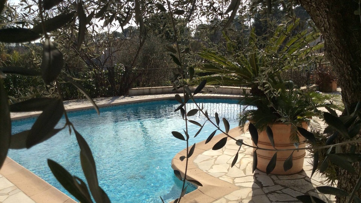 Roquefort-les-Pins House | Rez de Jardin de Villa Dans un Endroit Calme et Arboré Avec Piscine Privée