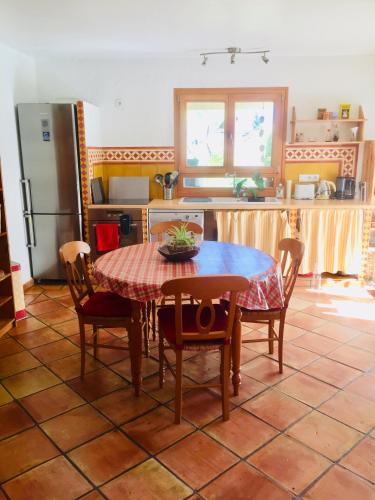 Saint-Martin-Vesubie Apartment | Rez de jardin de chalet bois , calme et verdure !