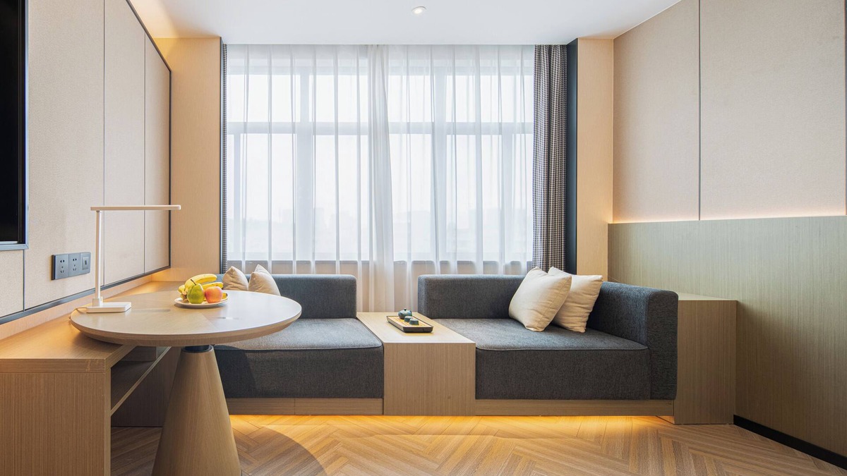 Huadu Hotel | Rezen Longuu Hotel - Guangzhou Baiyun Airport Cultural Tourism City
