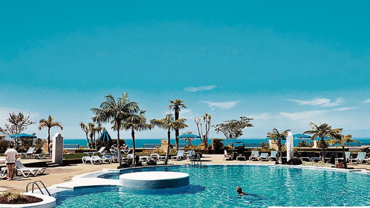 La Quinta House | RF La Quinta Park Suites