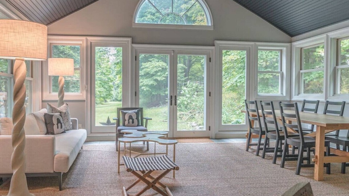 Rhinebeck Apartment | Rhinebeck Perfection - One Level w/2 Living Areas
