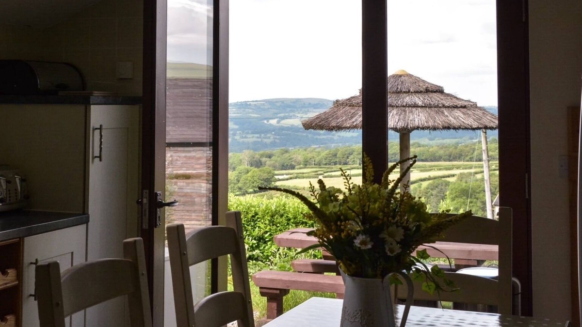 Llangadog Cottage | Rhiwddu Barns - Brecon Beacons National Park