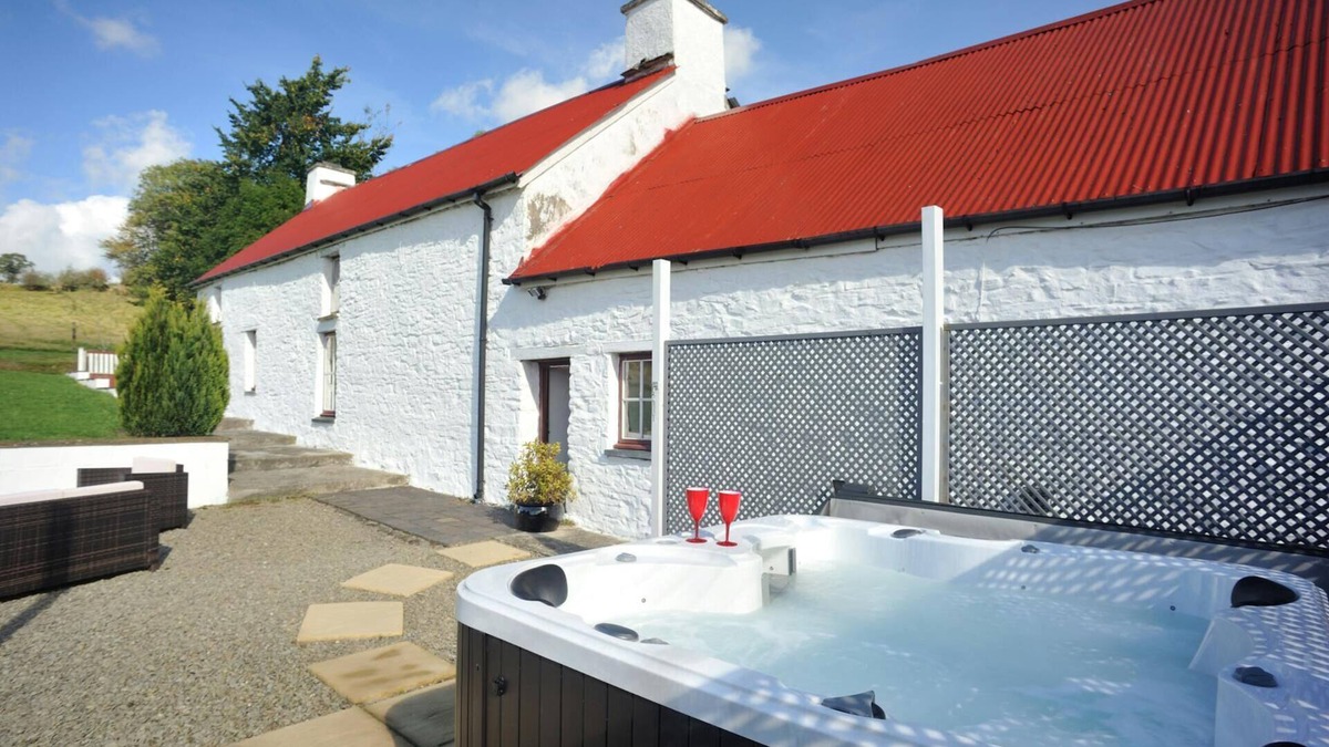 Llanybydder Cottage | Rhiwson Uchaf, Lampeter