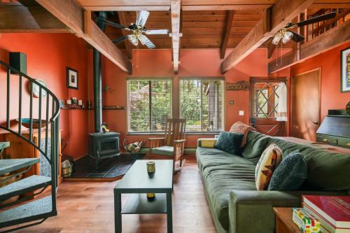 Mount Hood Village House | Rhododendron Cabin Near Mt Hood Adventures