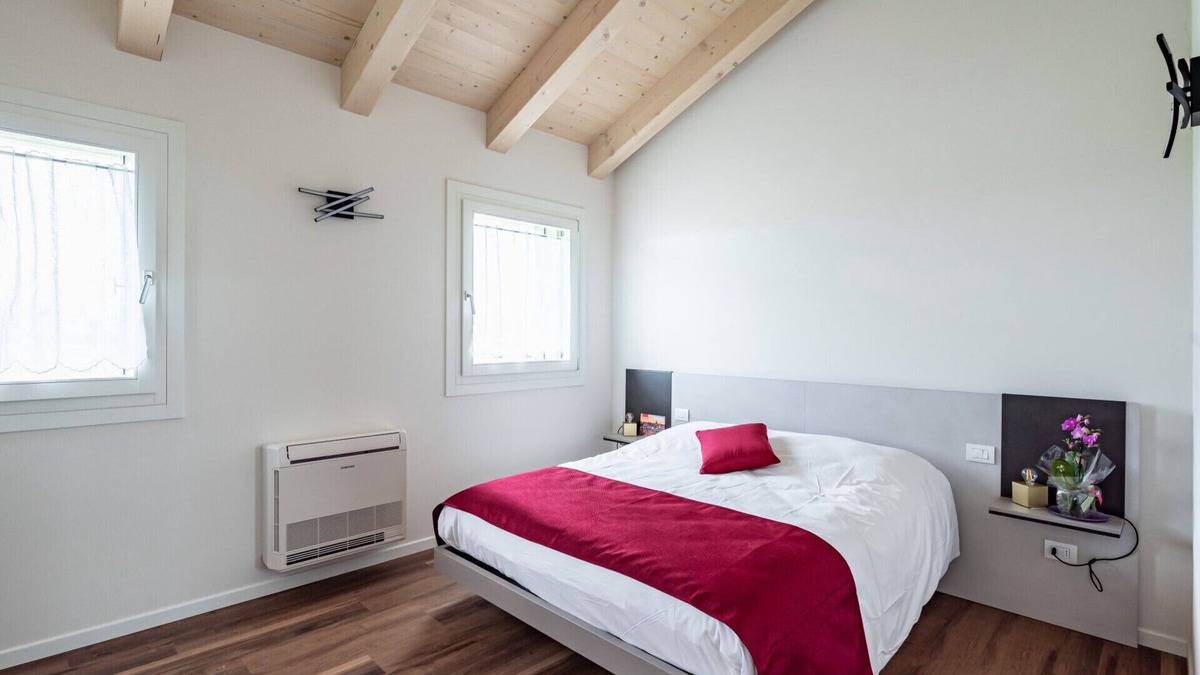 Vicenza Apartment | Rhododendron Room