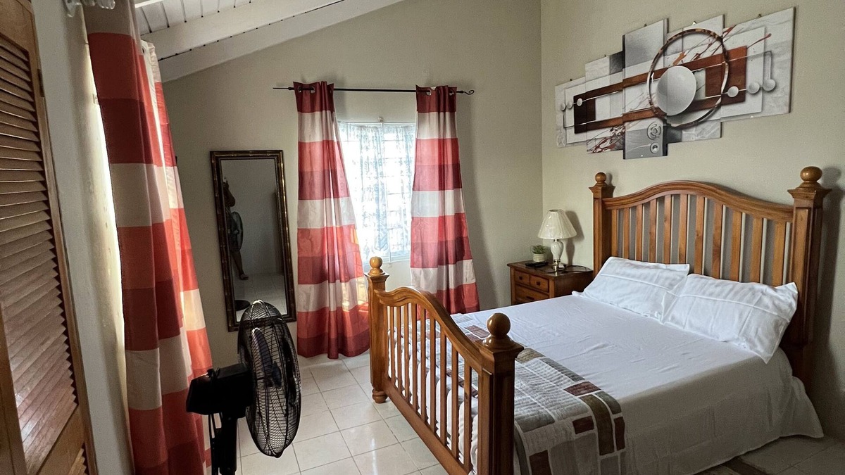 Rhyne Park Village Apartment | Rhyne Park Inn: 2 Bed Self Contained Apartment with Partly AC and WiFI
