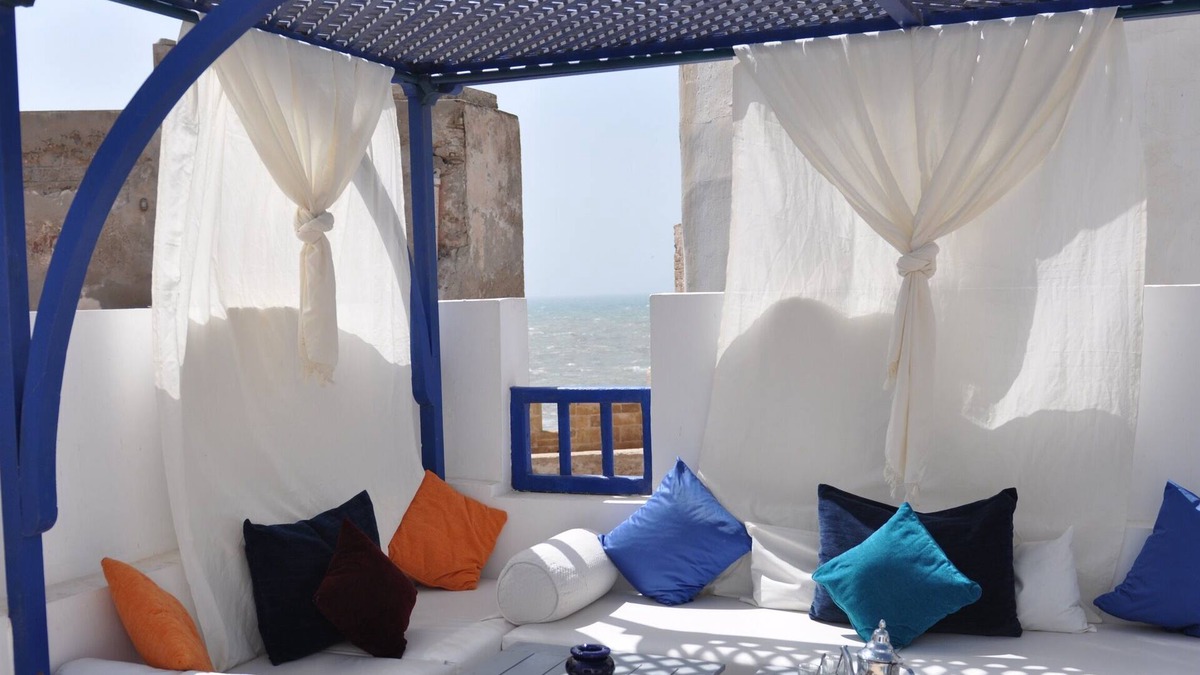 Medina House | RIAD LE CONSULAT/private riad in the medina with services/breakfast/sea view