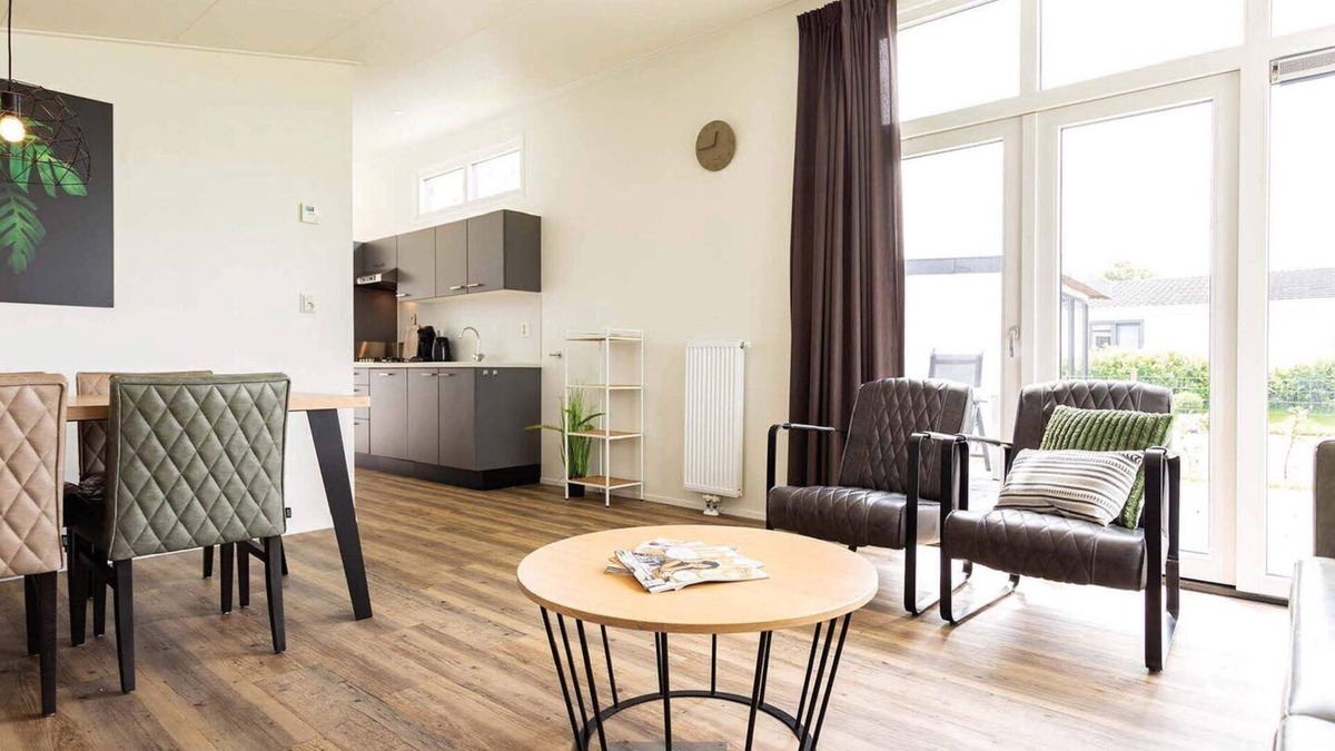 Cromvoirt Ski Chalet | ✓ Rialto MAX at Résidence de Leuvert ✓ Holiday home for 6 persons ✓ Located near Den Bosch (Noord-Brabant) ✓ Near De IJzeren Man ✓ Book directly through the park