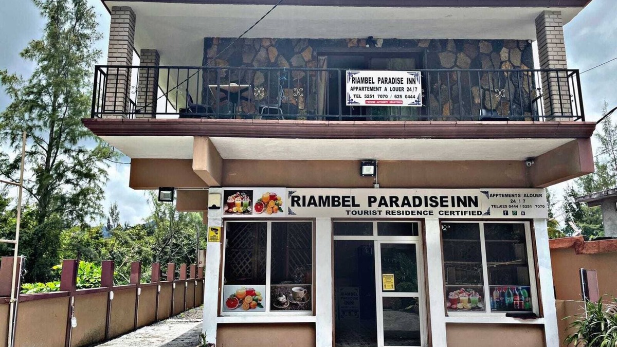 Surinam Bed & Breakfast | Riambel Paradise Inn- VIP room