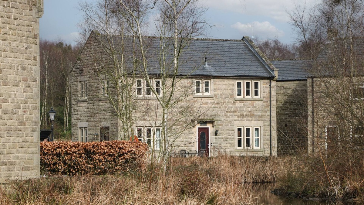 Beeley Cottage | RIBER, family friendly, character holiday cottage in Two Dales