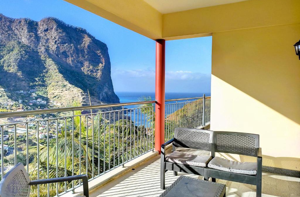 Porto da Cruz House | Ricardo`s Village