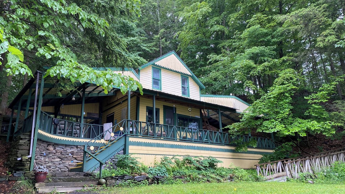 Trumansburg Cottage | Rice Cottage,Cayuga Lake,NY,rustic,historic,stone beach, fish, birds,sustainable