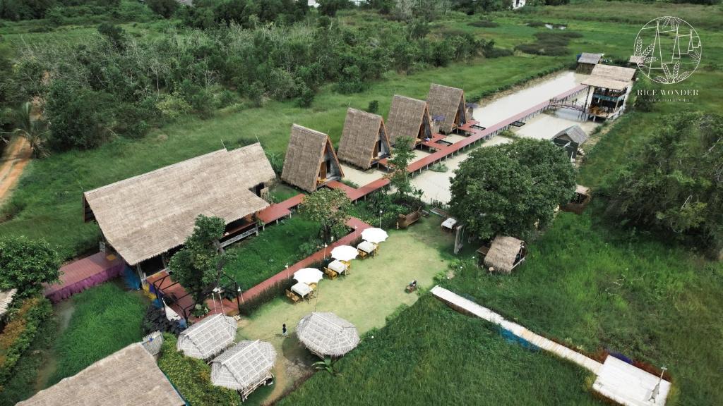 Klaeng Hotel | Rice Wonder Cafe & Eco Resort
