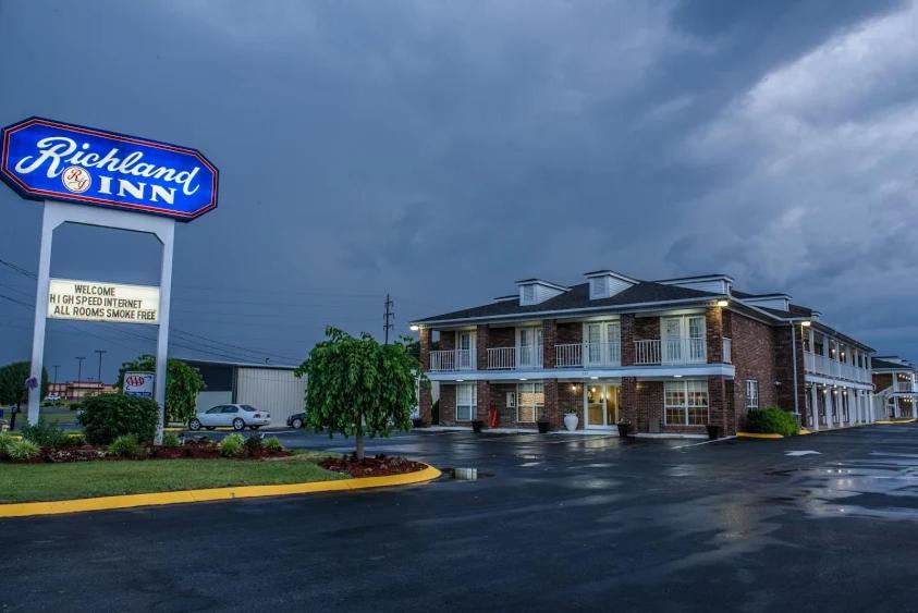Lawrenceburg Hotel | Richland Inn