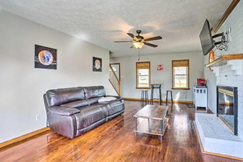 Sandston House | Richmond Area Home with Game Room and Patio!