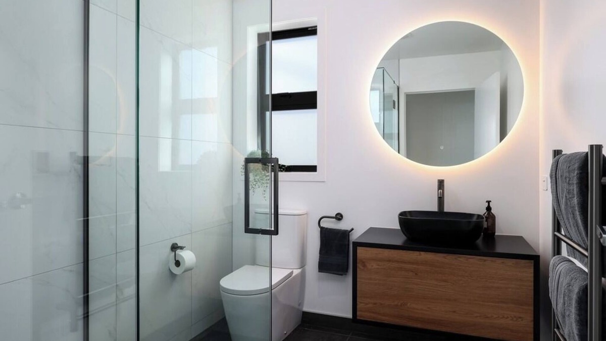 Richmond House | Richmond - Close to Washbourn Gardens - Brand New Fully Equipped Home