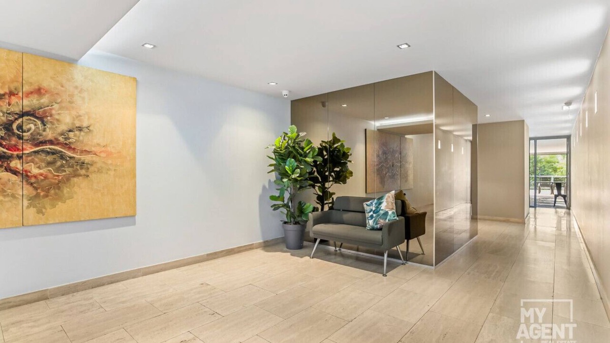 Richmond North Apartment | Richmond on the River, sleeps 6