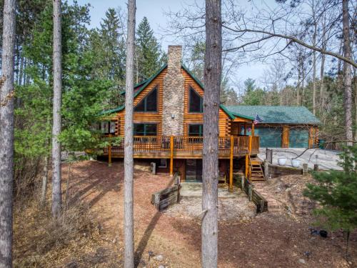 Waupaca House | Richmond Waupaca Cabin by Simple Life Rentals