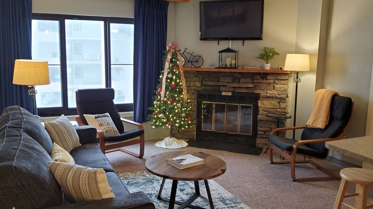 Snowshoe Condo | Ride and Relax Snowshoe Vacation Rental