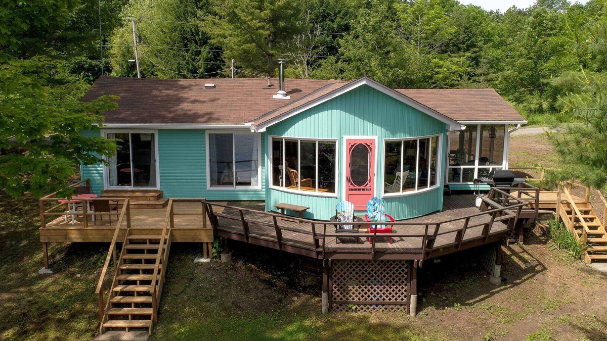 Portland Ski Chalet | Rideau Pines - Big Rideau Lake