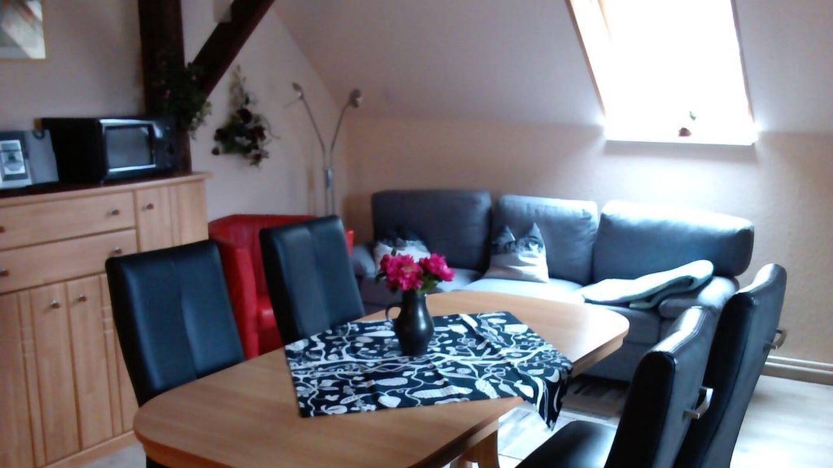 Stollhamm Apartment | Riebe apartment 2 - Holiday home Riebe