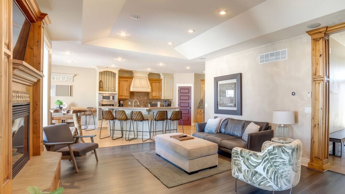 Rigby House | Rigby Gem | Hot Tub ◉ Theater ◉ Game Room ◉ Grill