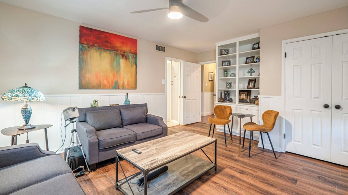 Midland House | Right at Home-Midland Sprawling Ranch house with Pool and Cabana with Billiards