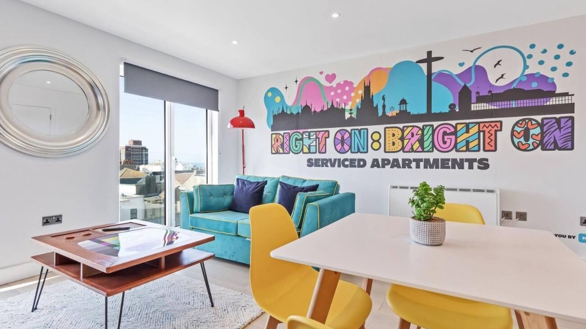 Montpelier Apartment | Right On : Bright On Apartment 1B | By My Getaways