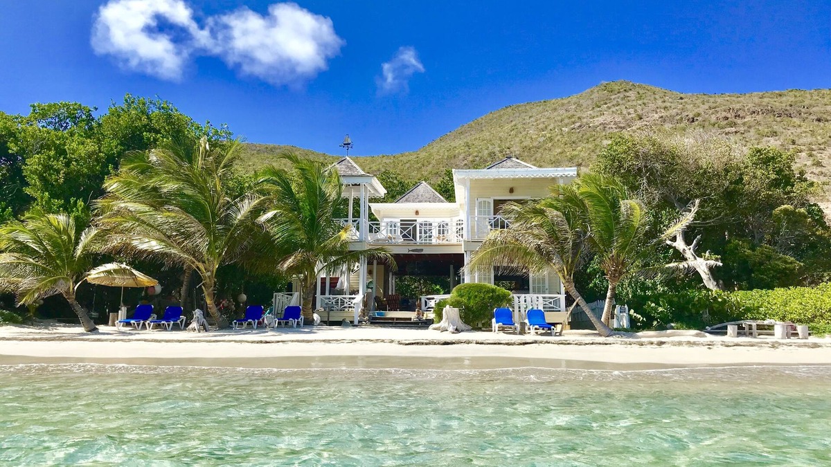 Turtle Beach Cottage | RIGHT ON THE BEACH! St Kitts Nature Lovers tranquil cottage.