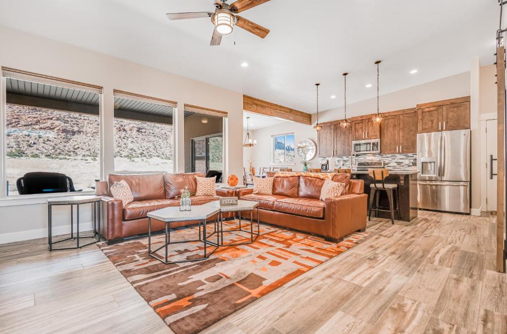 Moab South Valley House | Rim View 5