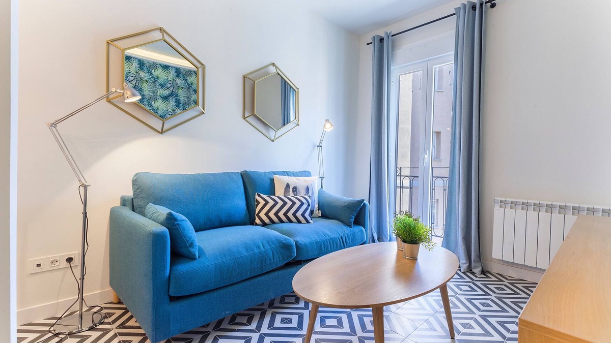 Almendrales Apartment | Rio Plaza V apartment in Madrid