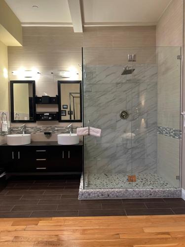 Beach Hill - Beach Flats Hotel | Rio Vista Inn & Suites Santa Cruz
